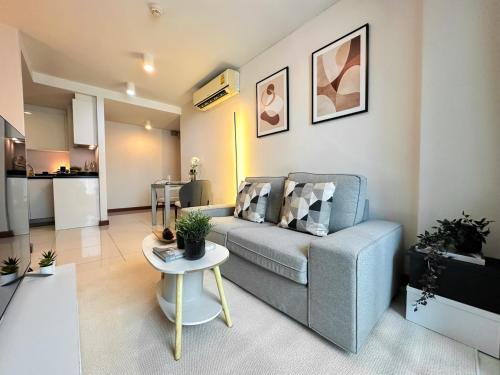 Stylish Low rise 1BR Ultra Fast WiFi BTS Thonglor