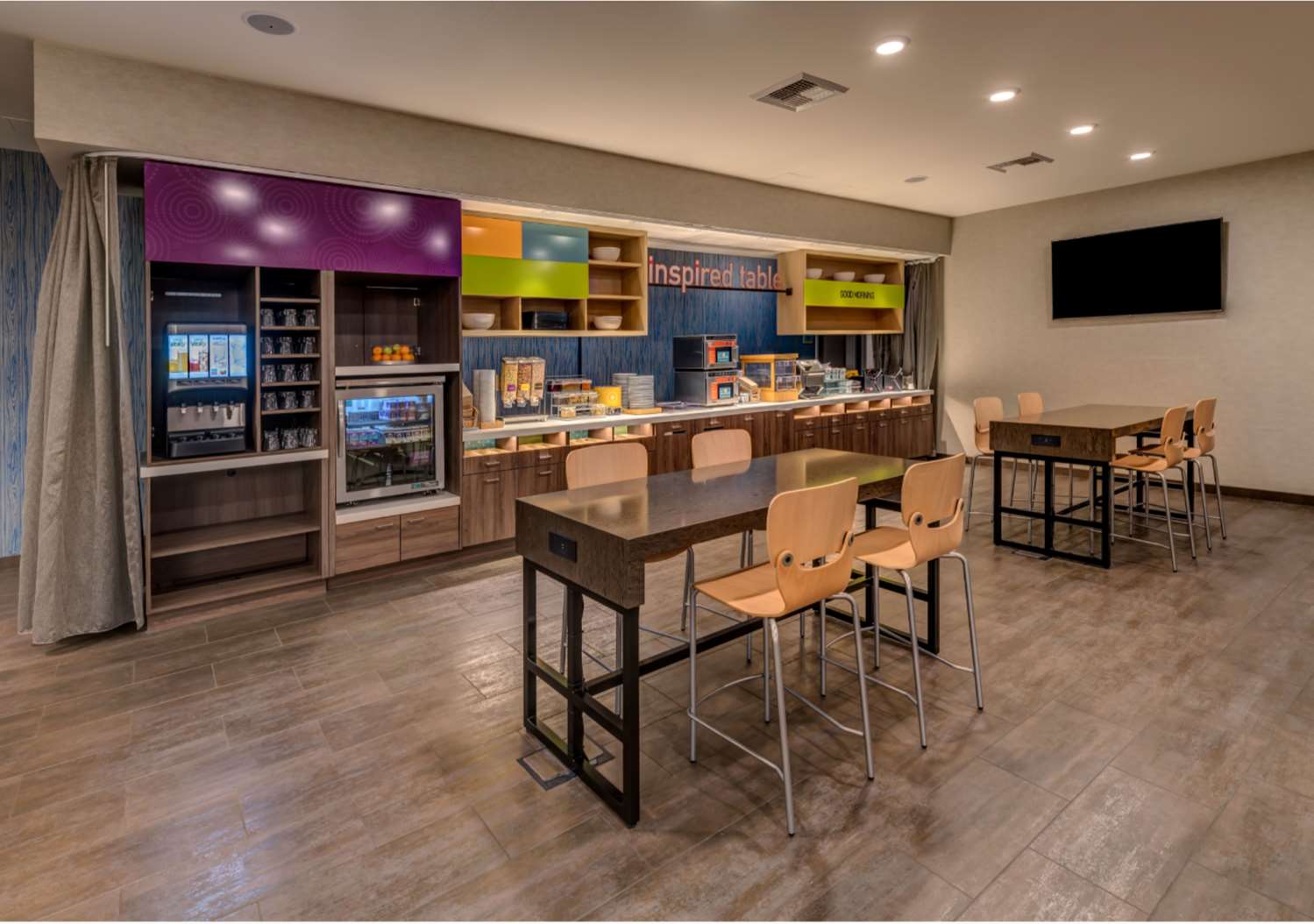 Home2 Suites by Hilton Reno - photo 6