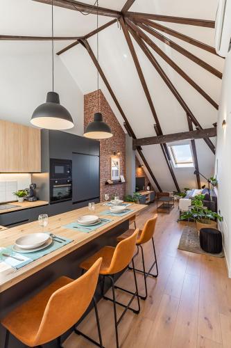 Suite Homes Penthouse Lazcano 5 — 4-Star Luxury Hotel in Malaga, Spain