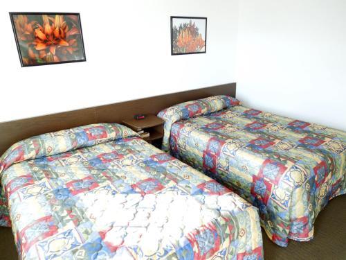 Col Pacific Motel - photo 7