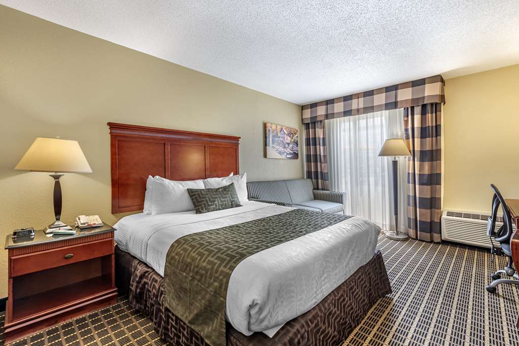 Best Western Plus Bridgeport Inn - photo 22