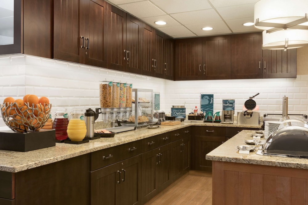 Homewood Suites Toledo Maumee - photo 14