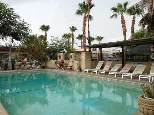 Sahara Hot Springs Family Park & Inn - photo 9