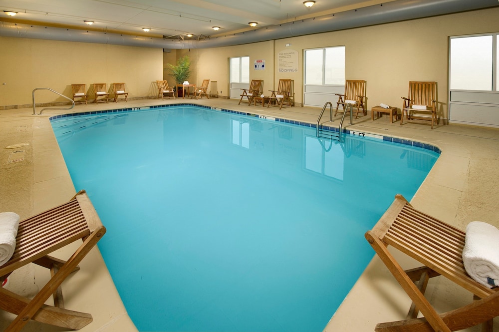 Holiday Inn Express & Suites Lenoir Cty by IHG - photo 24