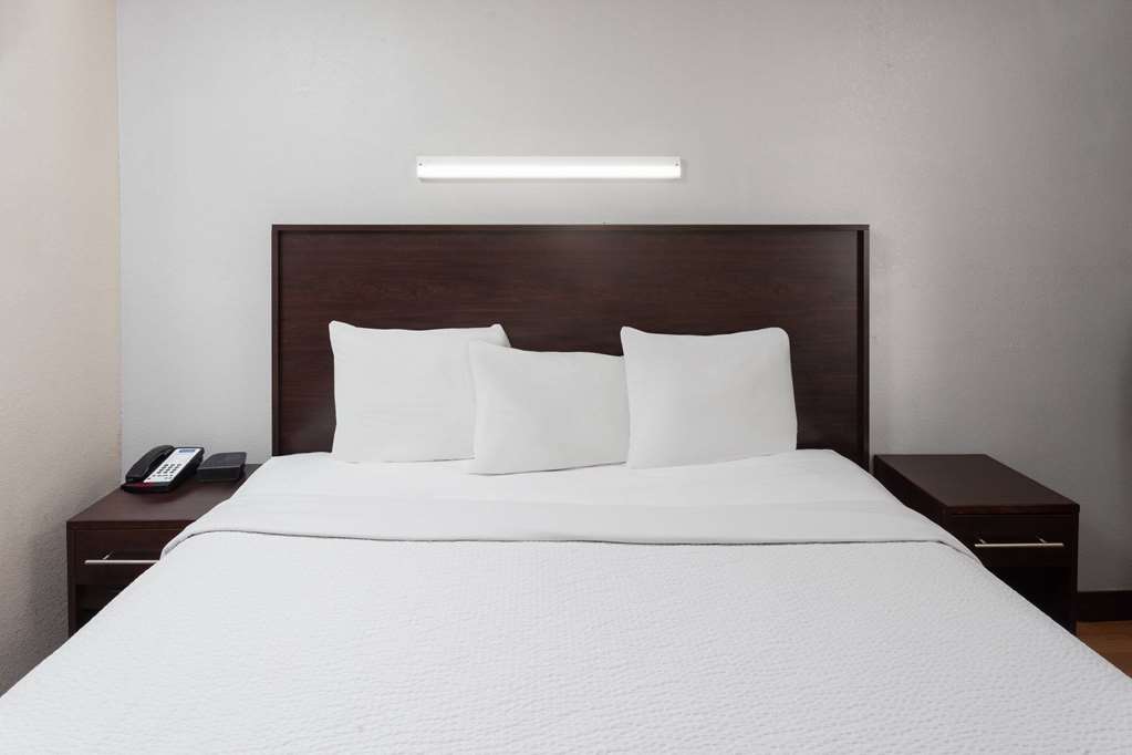 Travelodge by Wyndham Peoria - photo 22