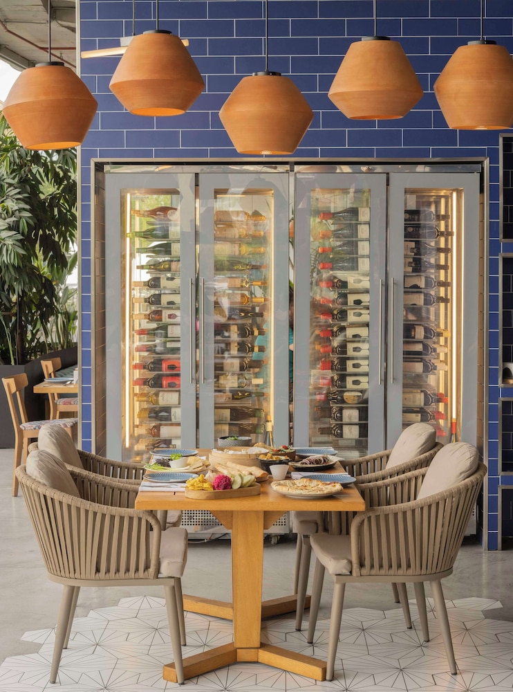 מזון ומשקאות