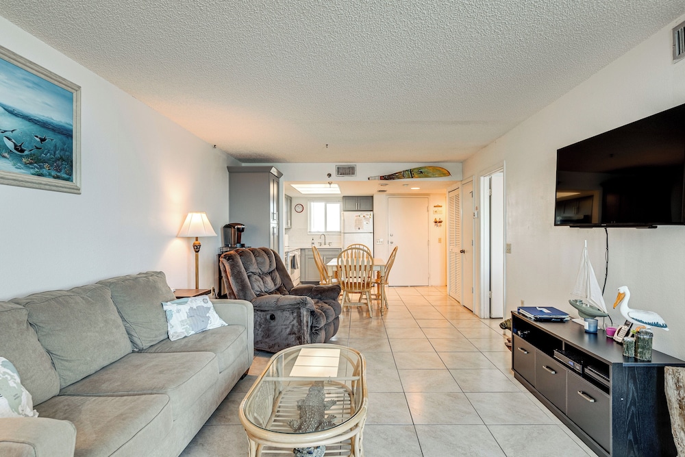 Balcony & Resort Amenities: Gulf Coast Escape - photo 2
