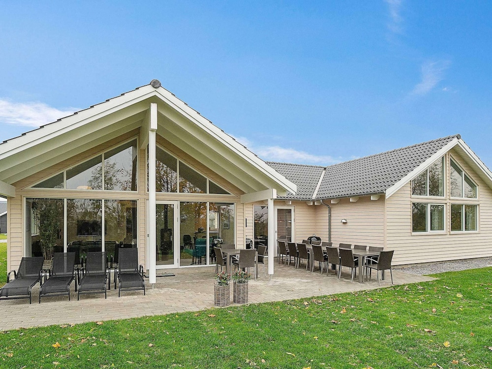 Holiday Home in Kappeln — 5-Star Luxury Hotel in Kappeln, Germany