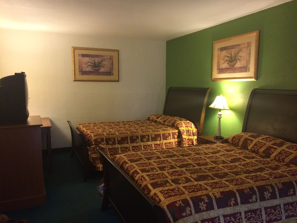 Budget Inn and Suites El Centro - photo 3