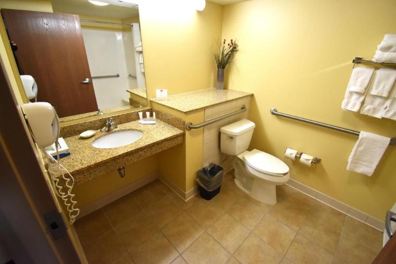 Canad Inns Destination Center Grand Forks - photo 18