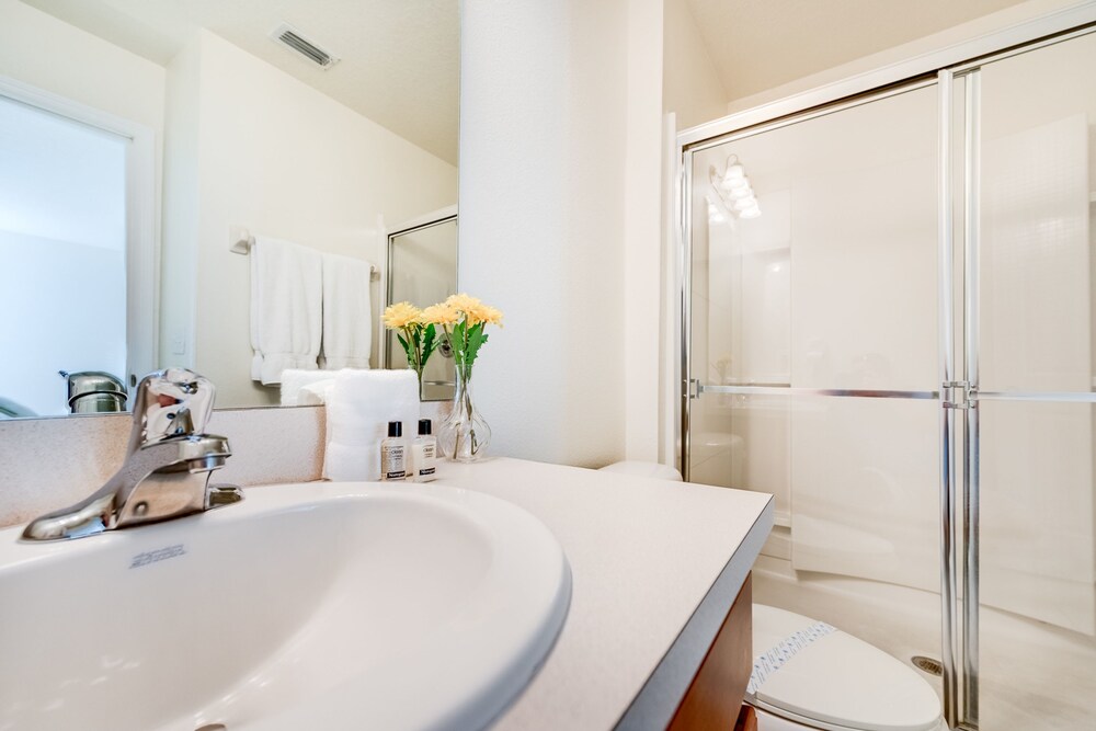 4 bedroom villa at Bella Vida Resort - photo 17
