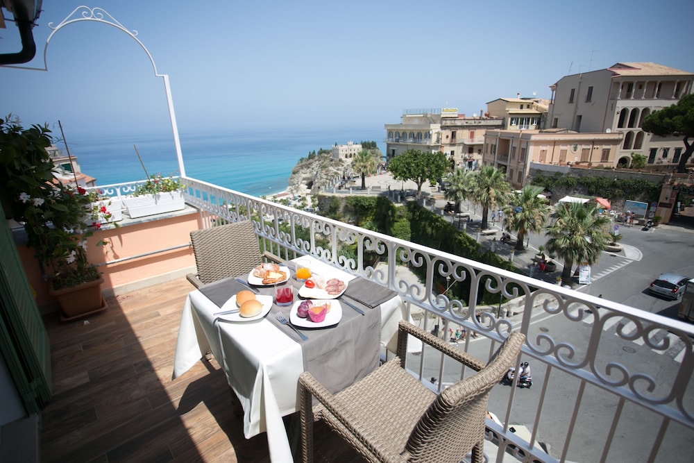 Il Duca — 4-Star Luxury Hotel in Tropea, Italy