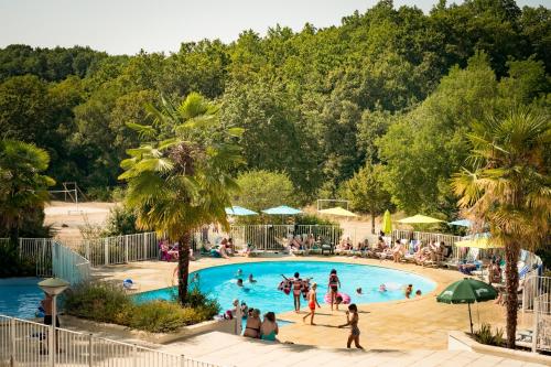 Chalets du Soleil - carbon neutral hotel in Unknown City