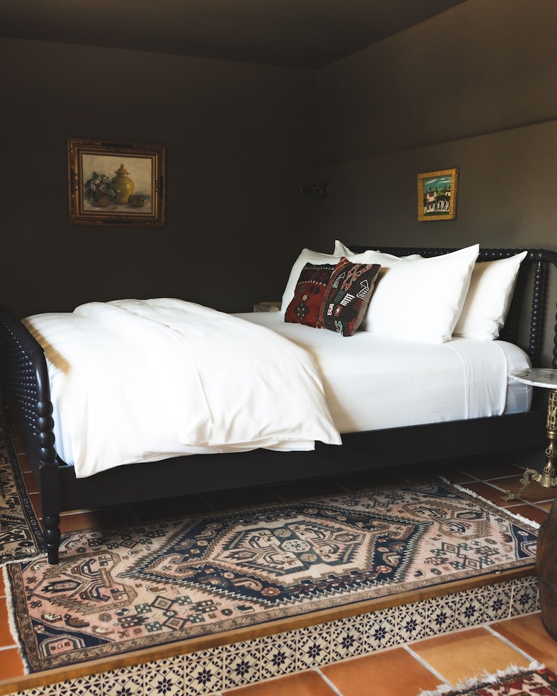 The Frances Modern Inn - photo 18