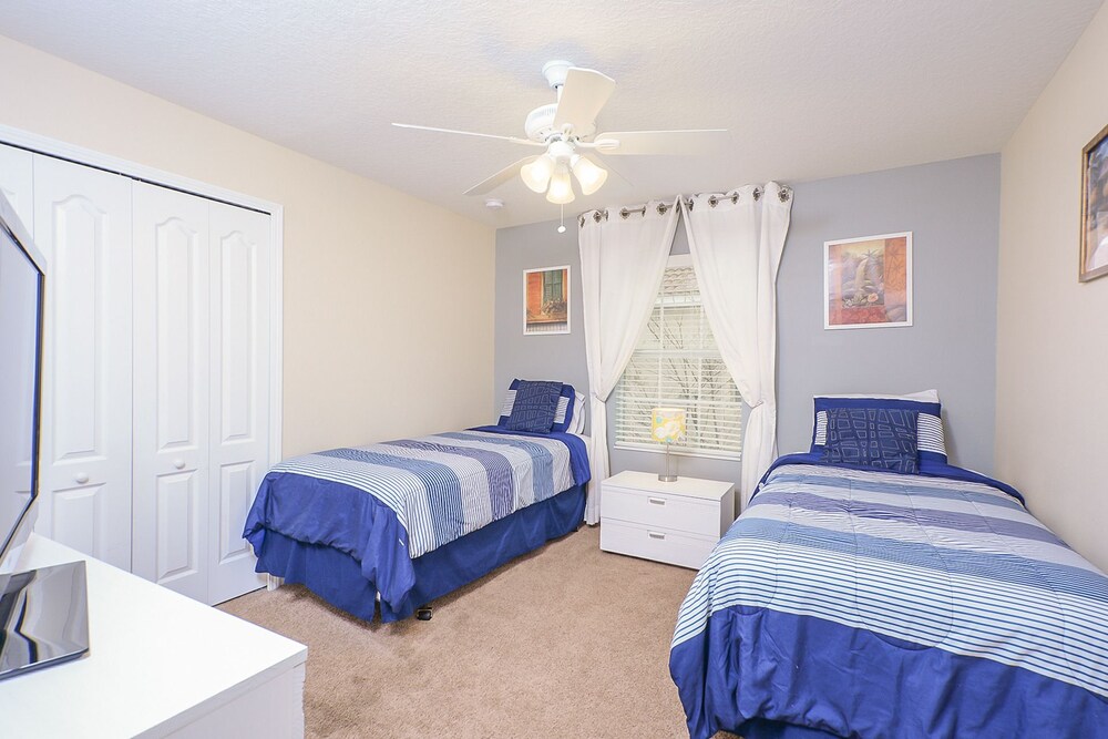Paradise Palms Resort by VHC Hospitality - photo 20