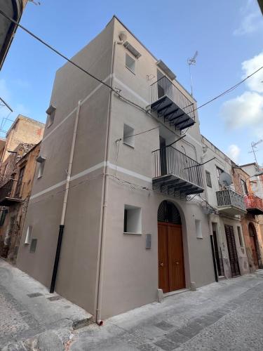 Lb Home — 4-Star Luxury Hotel in Termini Imerese, Italy