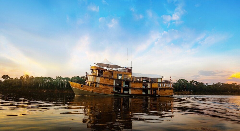 Rivers & Forest Expeditions — 4-Star Luxury Hotel in Iquitos, Peru