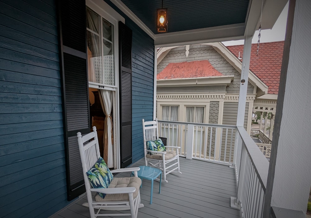 The 1890 Freeman House - photo 44
