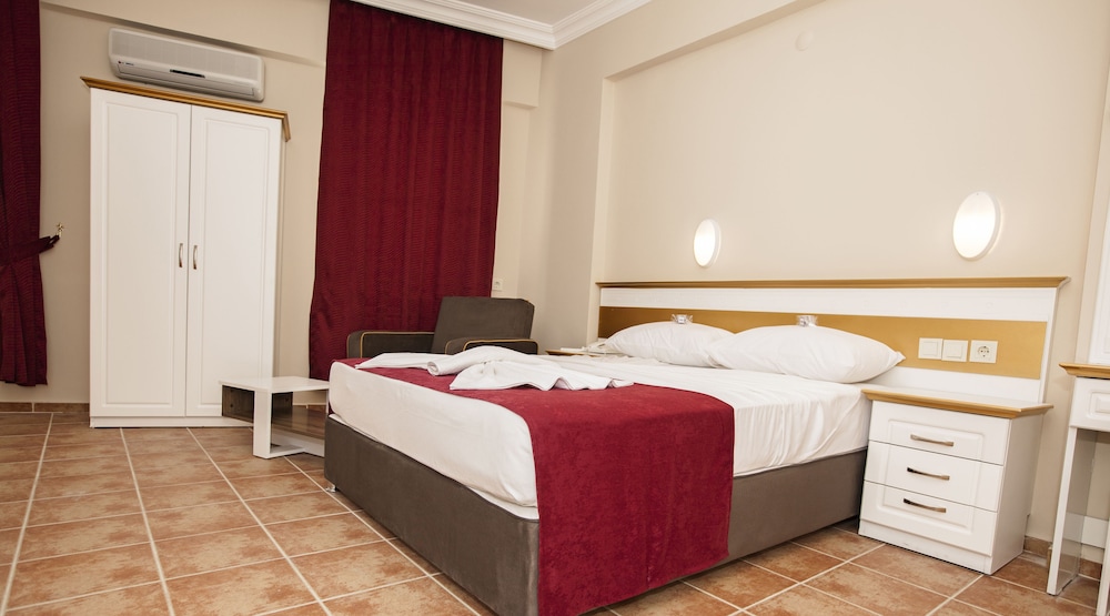 Comet De Luxe — 4-Star Luxury Hotel in Marmaris, Turkey