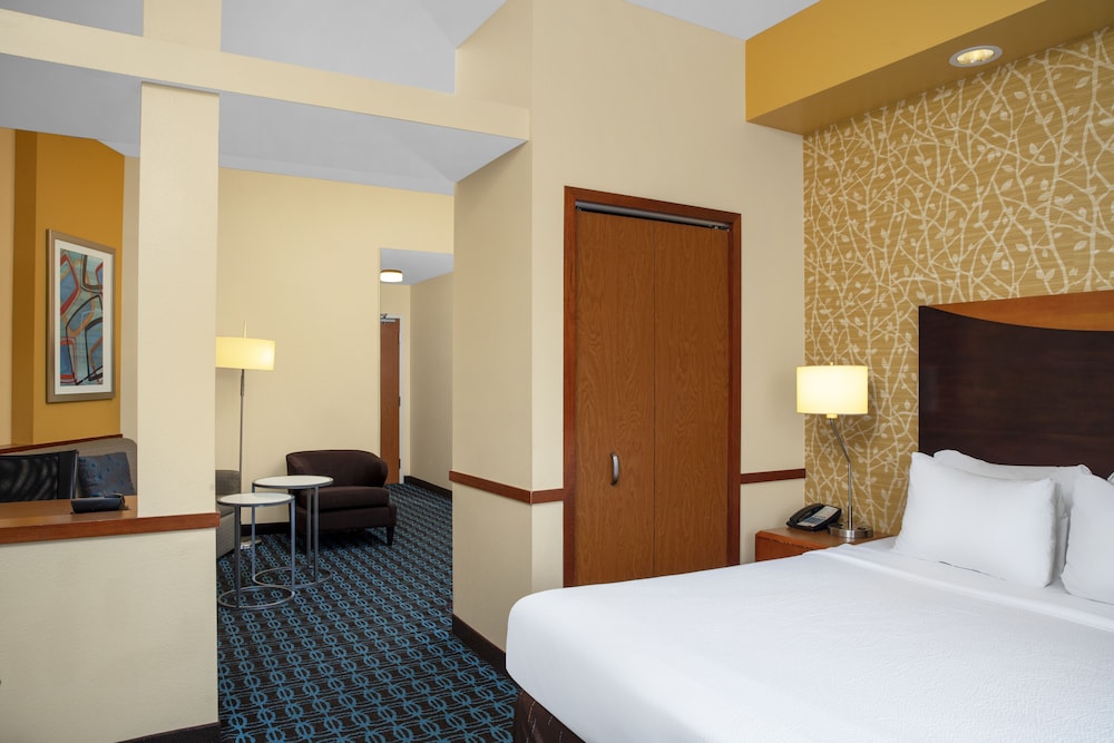 Fairfield Inn & Suites by Marriott Augusta - photo 18