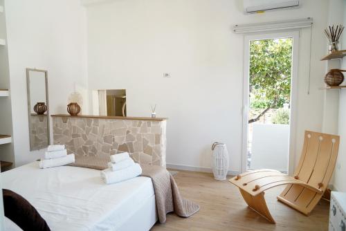 Il Colibrì Villa A Pochi Passi Dal Mare — 4-Star Luxury Hotel in Pulsano, Italy