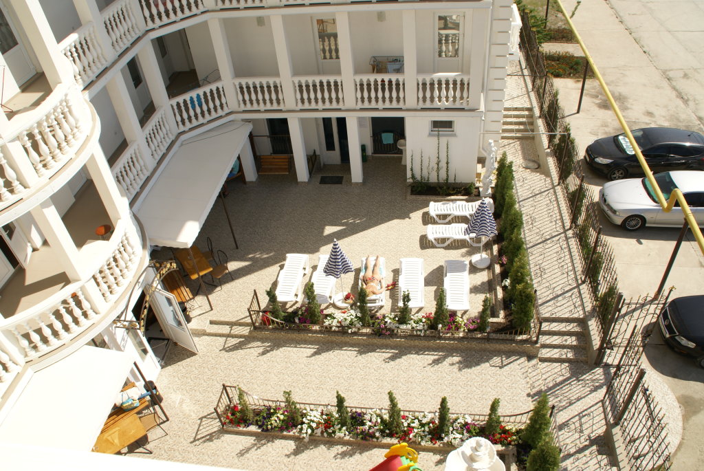 Sonata - carbon neutral hotel in Sudak