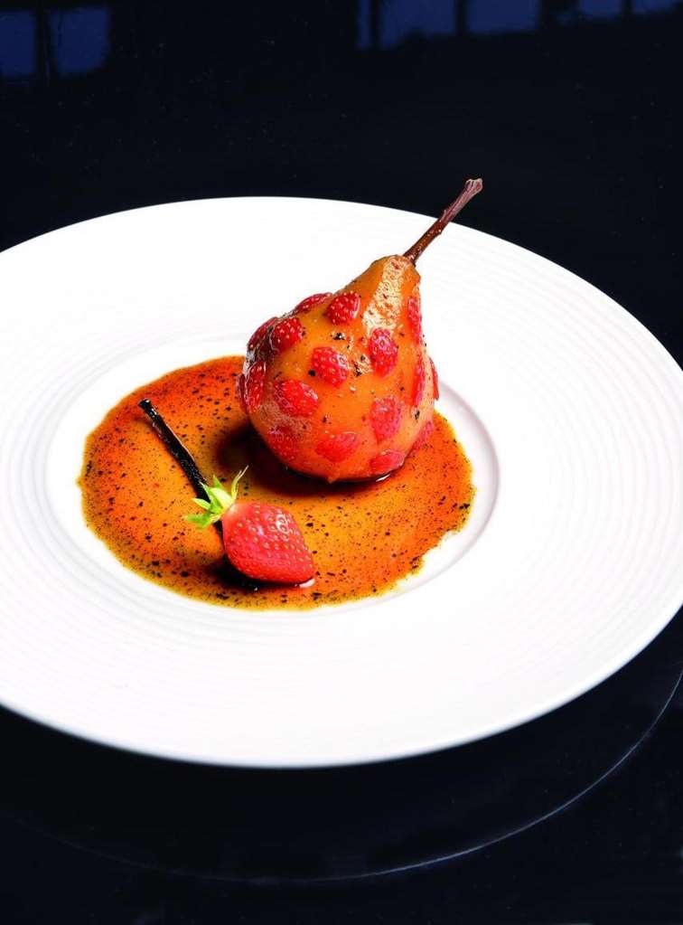 Hotel de La Licorne & Spa Nuxe in Rouen, France