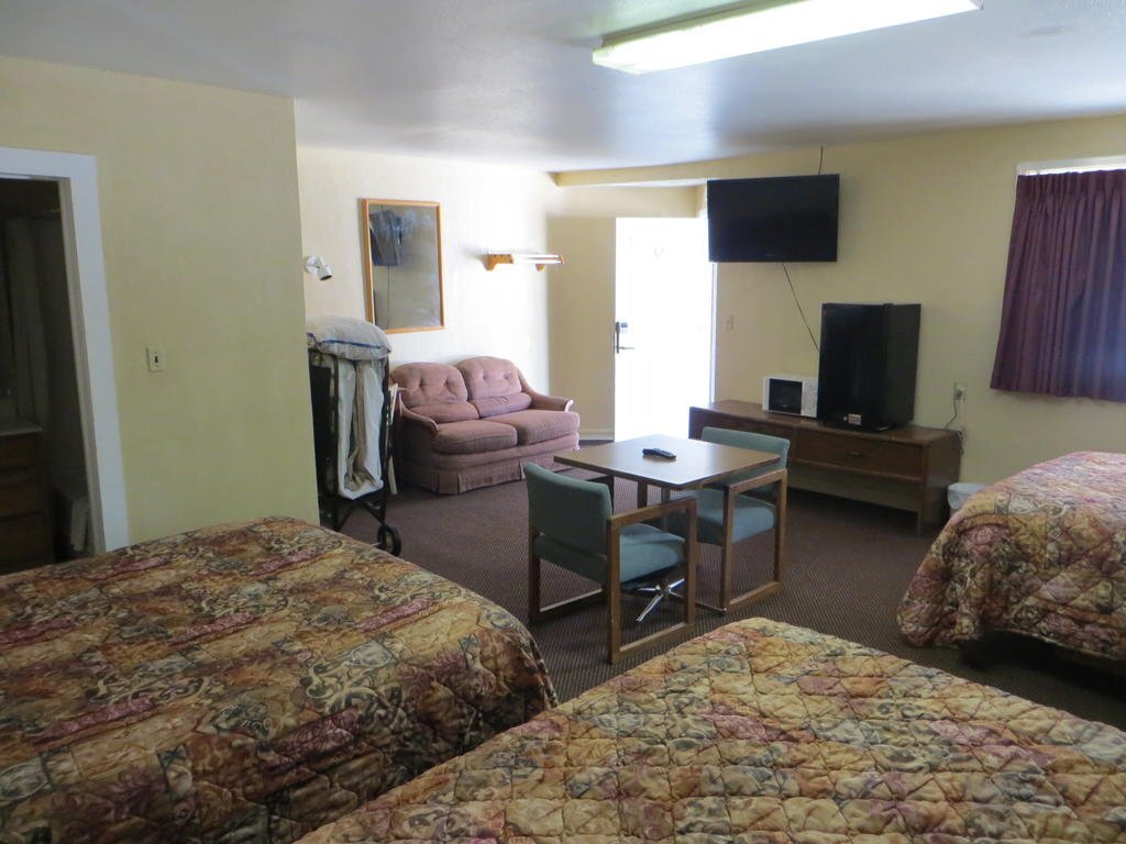 Economy Inn Fort Dodge - photo 7