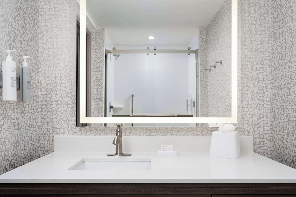Home2 Suites by Hilton Winter Haven - photo 18