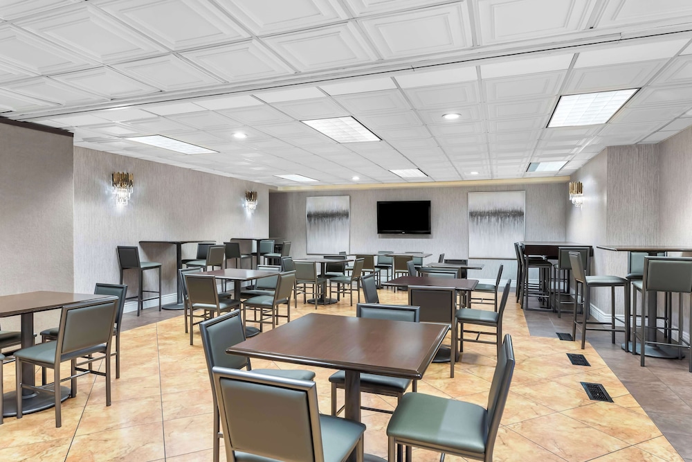 Best Western Plus Abbey Inn - photo 55