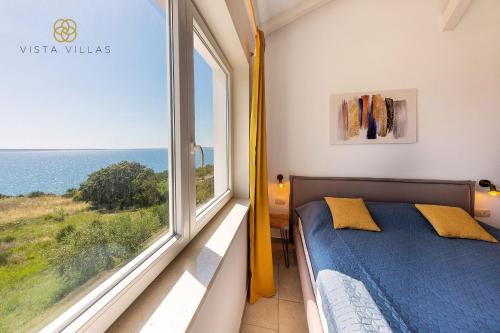 Vista Villas Lovely Dreams Apartment Villa W — 4-Star Luxury Hotel in Razanac, Croatia
