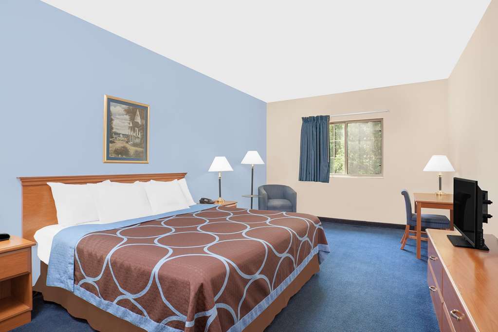 Super 8 by Wyndham Cobleskill NY - photo 13