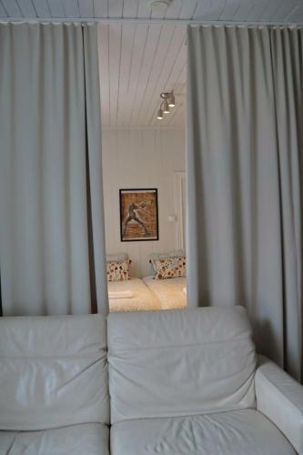 Ice apartment 2