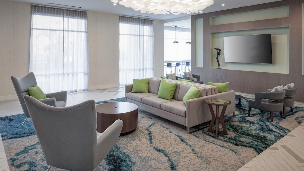 Holiday Inn Express & Suites Orlando at SeaWorld by IHG - photo 52