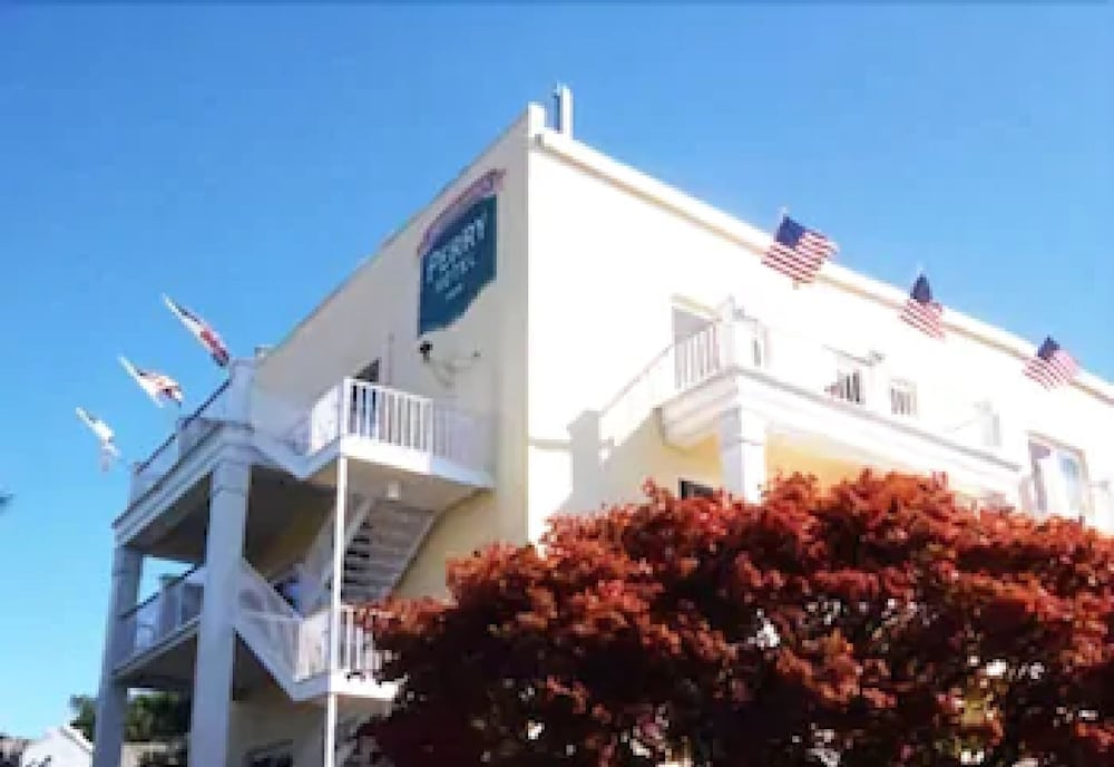 Perry Hotel - photo 43