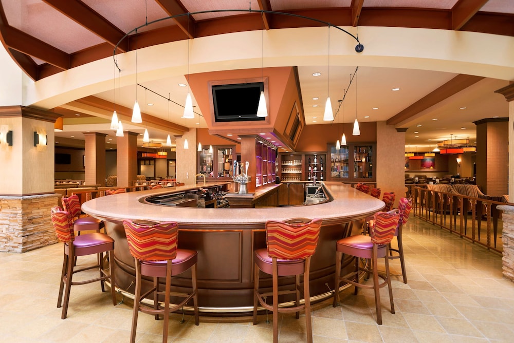 Embassy Suites by Hilton Norman Hotel & Conference Center - photo 34