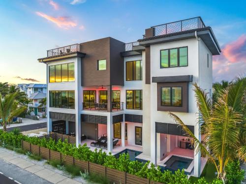 yyInfinite Views in Bradenton Beach, United States