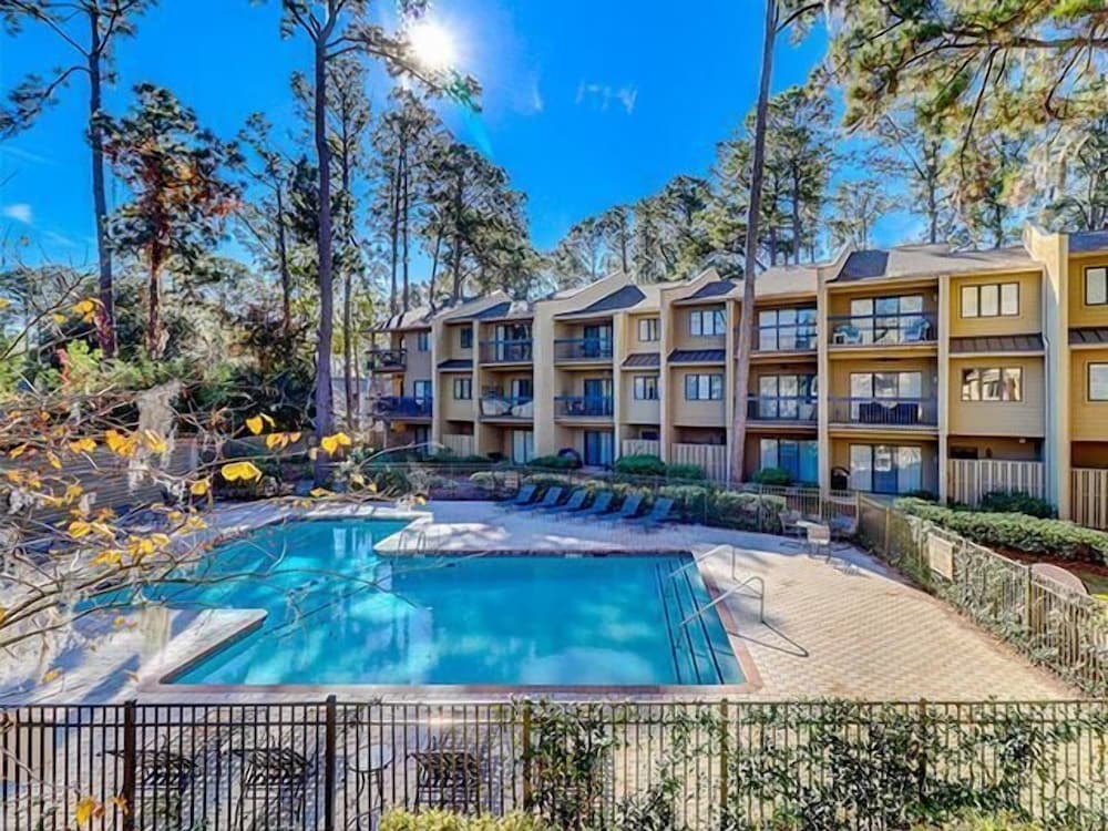 1100 Harbour South Club at The Sea Pines Resort - photo 10
