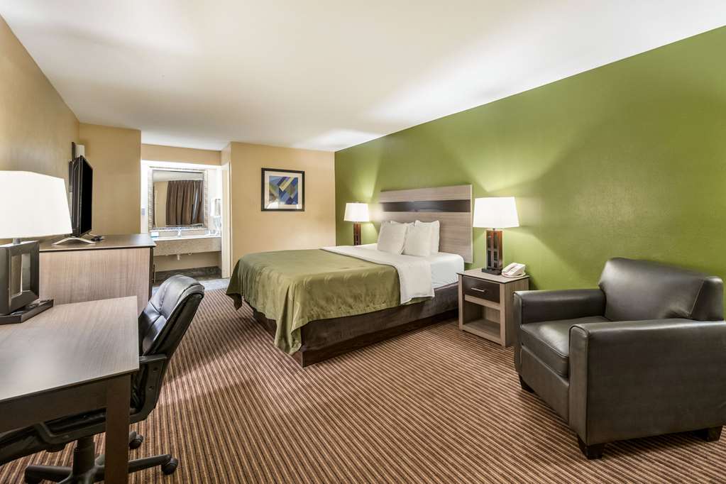 Quality Inn & Suites Garland East Dallas - photo 12