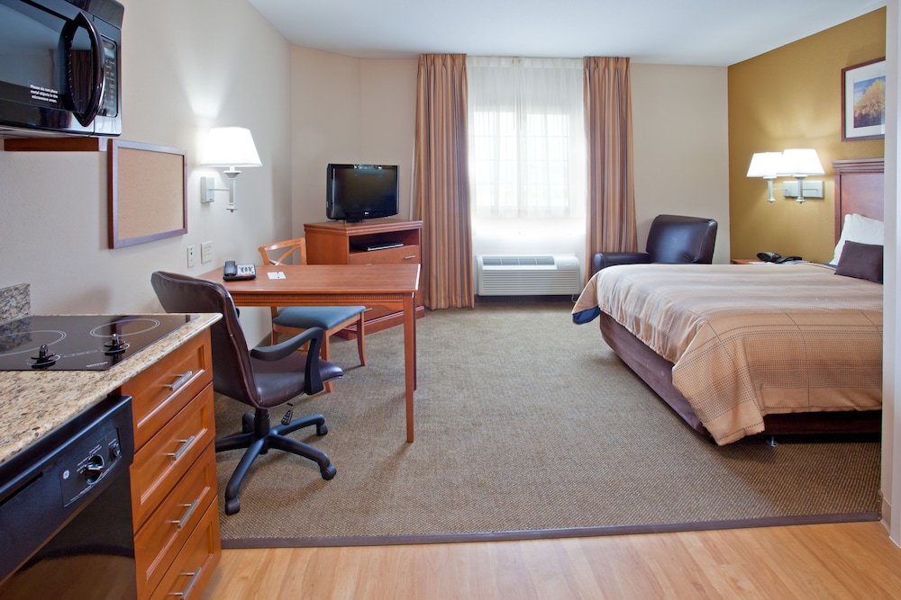 Candlewood Suites League City an IHG Hotel - photo 3