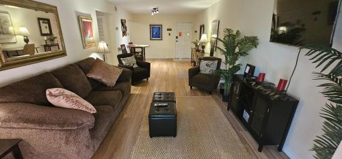 Walkable to Sanford Stadium or downtown — 4-Star Luxury Hotel in Athens, United States