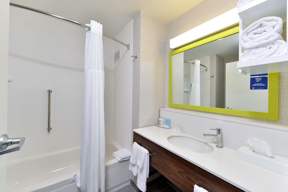 Hampton Inn Panama City Beach - photo 28