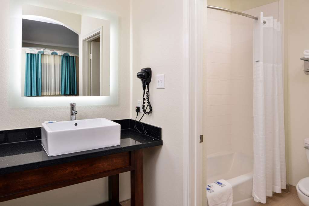 Americas Best Value Inn & Suites Spring Houston N - photo 15
