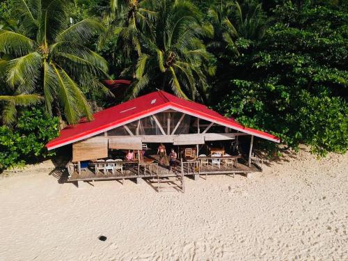 White Beach Front and Cottages — 4-Star Luxury Hotel in Buruanga, Philippines