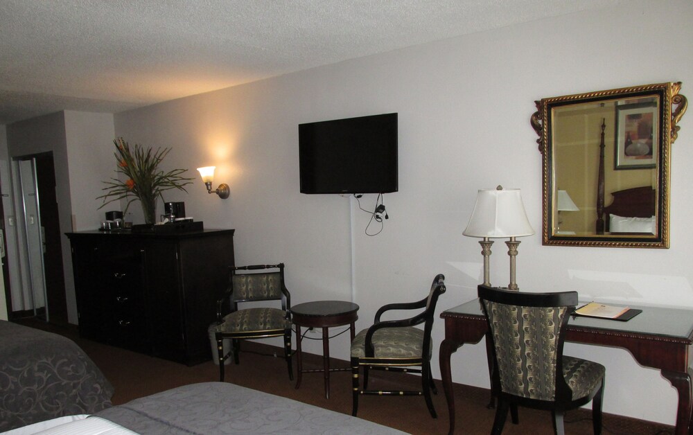 Charleston Grand Hotel - photo 21