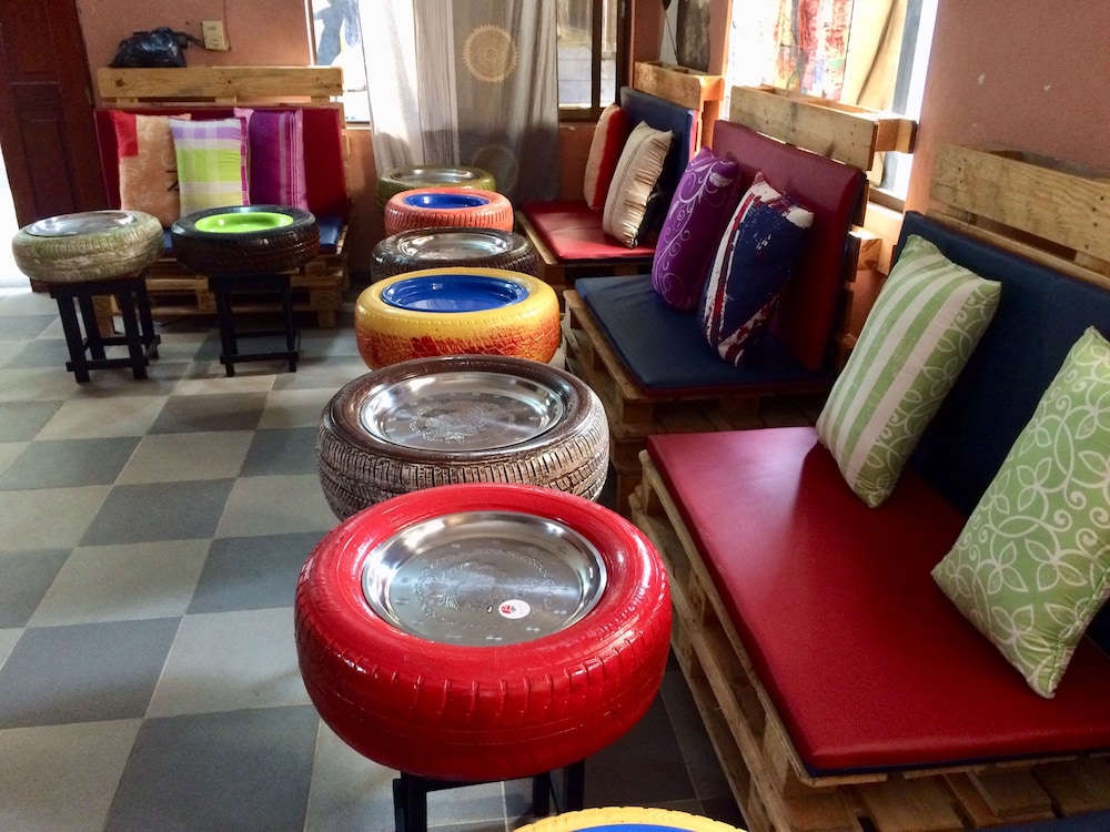 Palette Planete in Cotonou, Benin