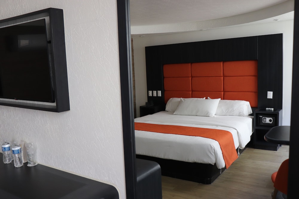 Hotel Embassy