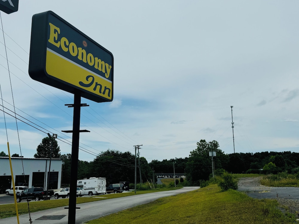 Economy Inn Crossville - photo 13