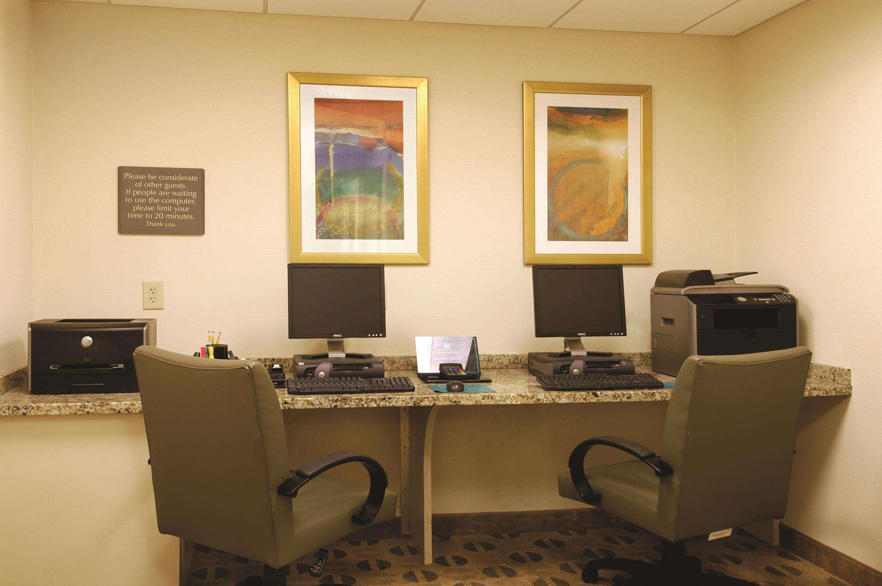 Embassy Suites Philadelphia Center City - photo 25