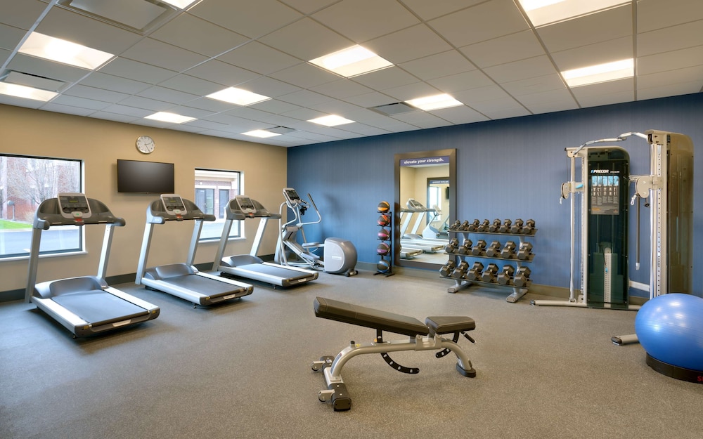 Hampton Inn & Suites Rexburg - photo 23